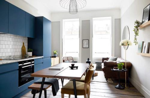 Stunning 1 Bedroom Apartment minutes from Angel Tube - Tap to explore photos