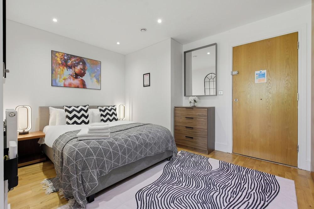 Cosy Studio Apartment in Canary Wharf