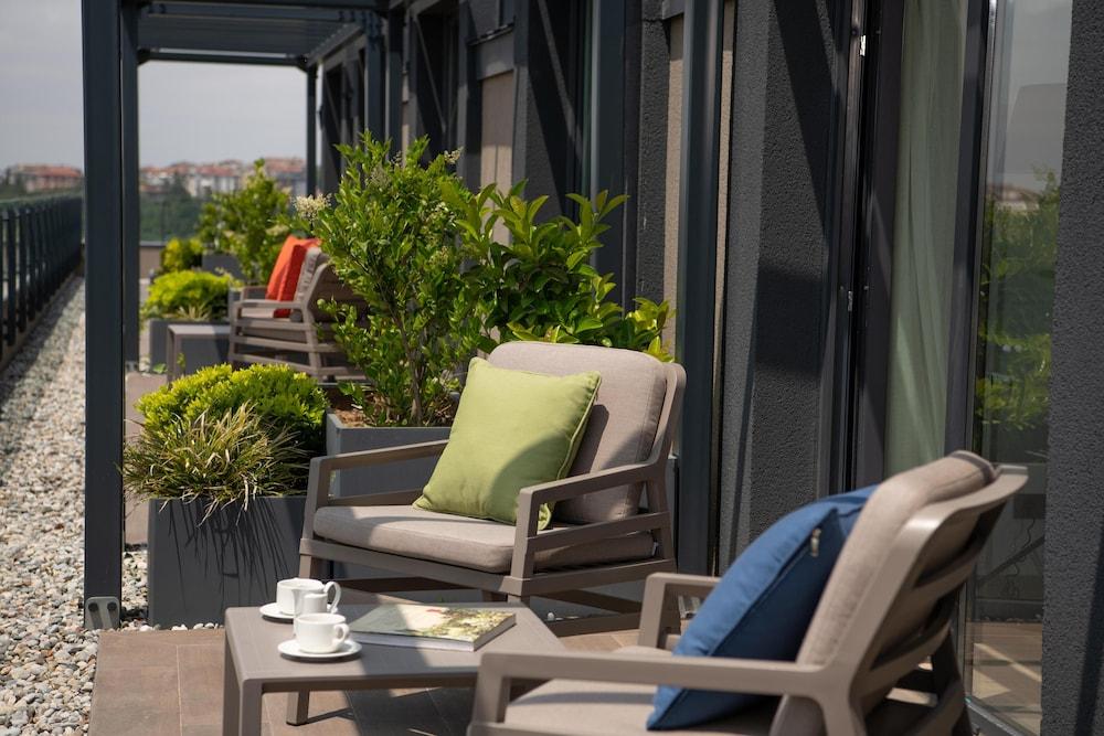 Antwell Suites Room Type - Standard Double Room, Terrace