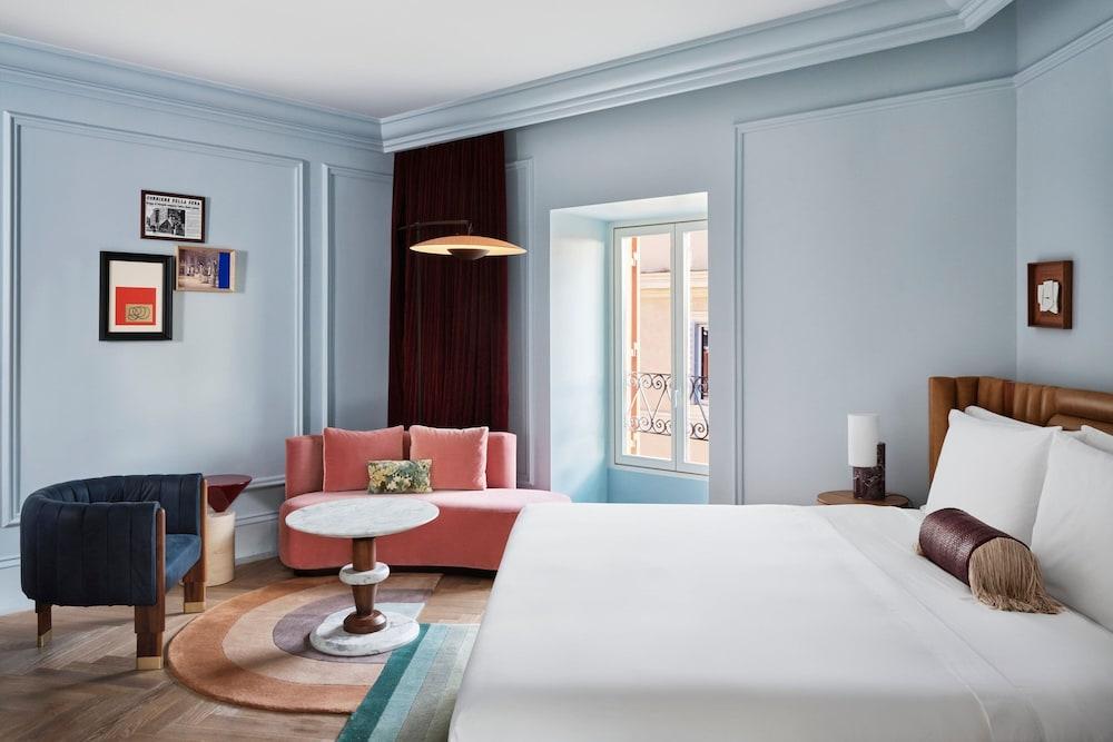 W Rome Room Type - Studio, 1 King Bed