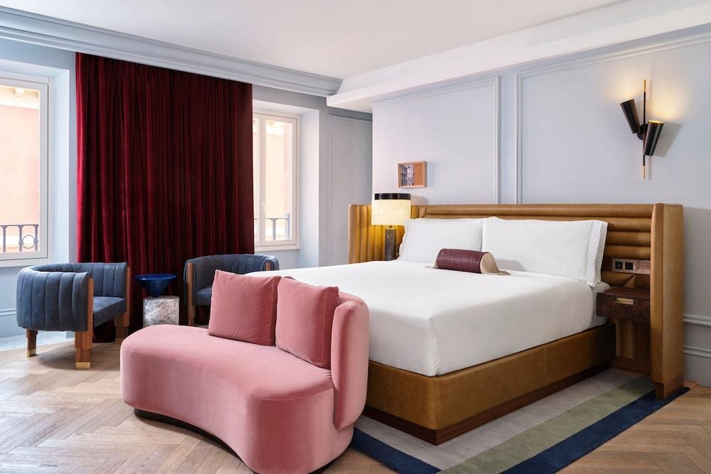 W Rome Room Type - Suite, 1 King Bed, Terrace