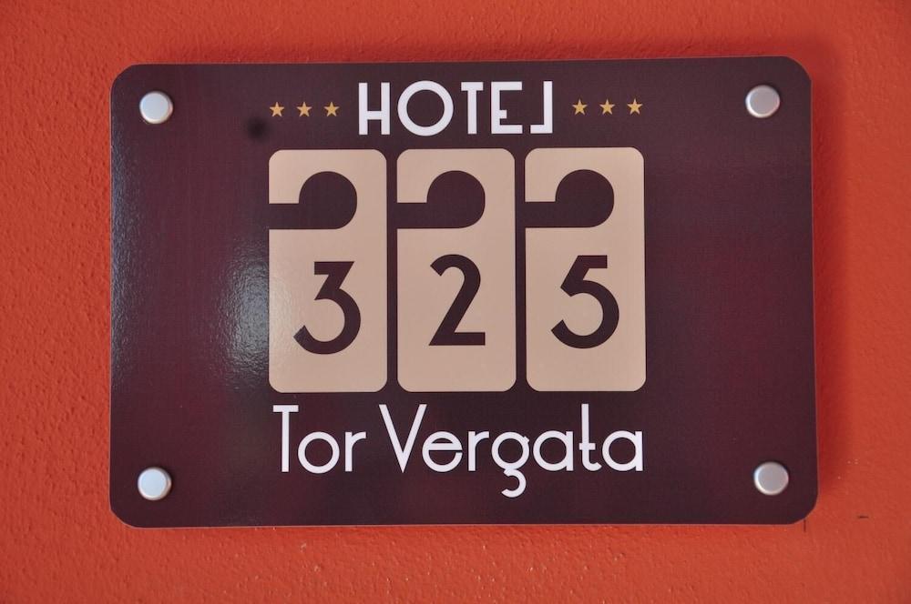 Hotel 325 Tor Vergata - Tap to explore photos
