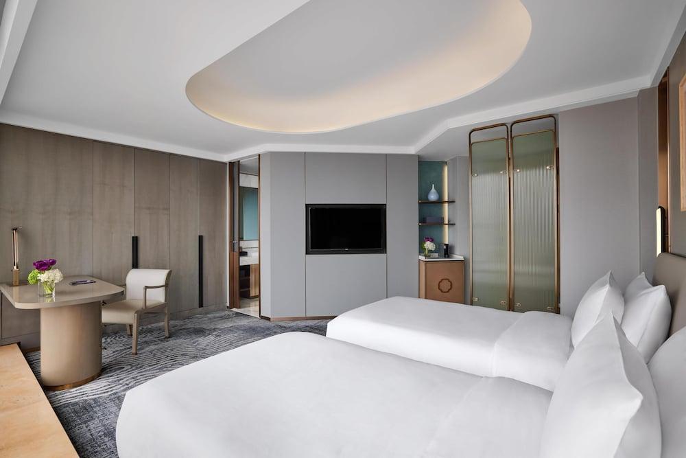 Conrad Shanghai by Hilton Room Type - TWIN DELUXE ROOM