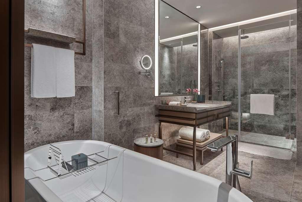 Hilton Shanghai Fengxian Room Type - KING GUEST ROOM