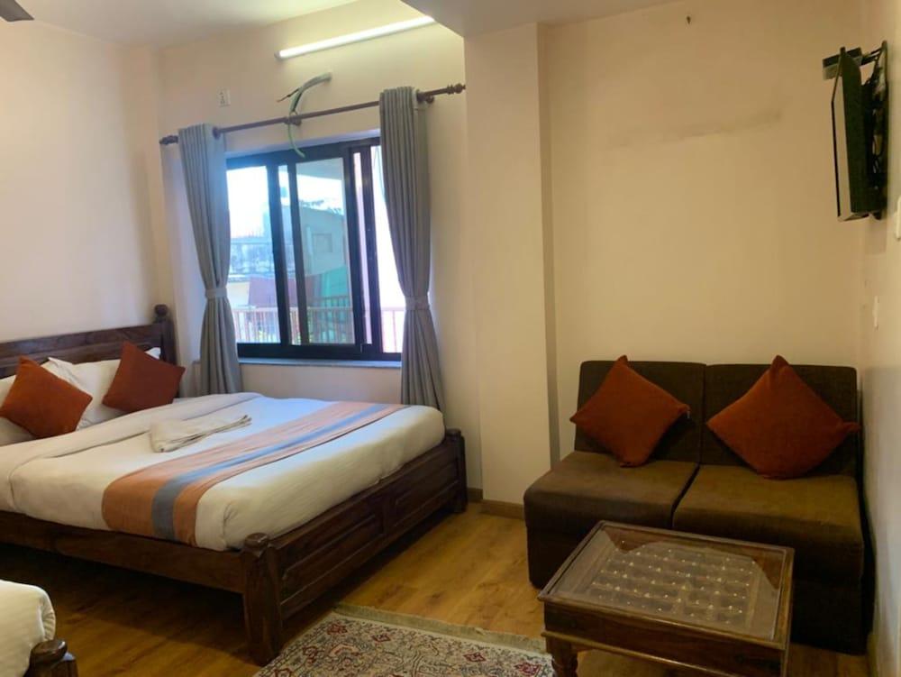 Hotel Ramanam Room Type - Deluxe Twin Room