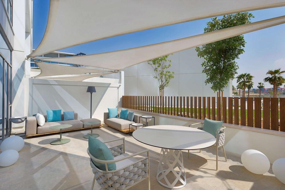 DoubleTree by Hilton Abu Dhabi Yas Island Residences Room Type - Deluxe Apartment, 1 King Bed with Sofa bed, Terrace DoubleTree by Hilton Abu Dhabi Yas Island Residences Room Type - Deluxe Apartment, 1 King Bed with Sofa bed, Terrace
