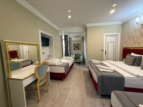 Rhythm Hotel Room Type - Quadruple Room
