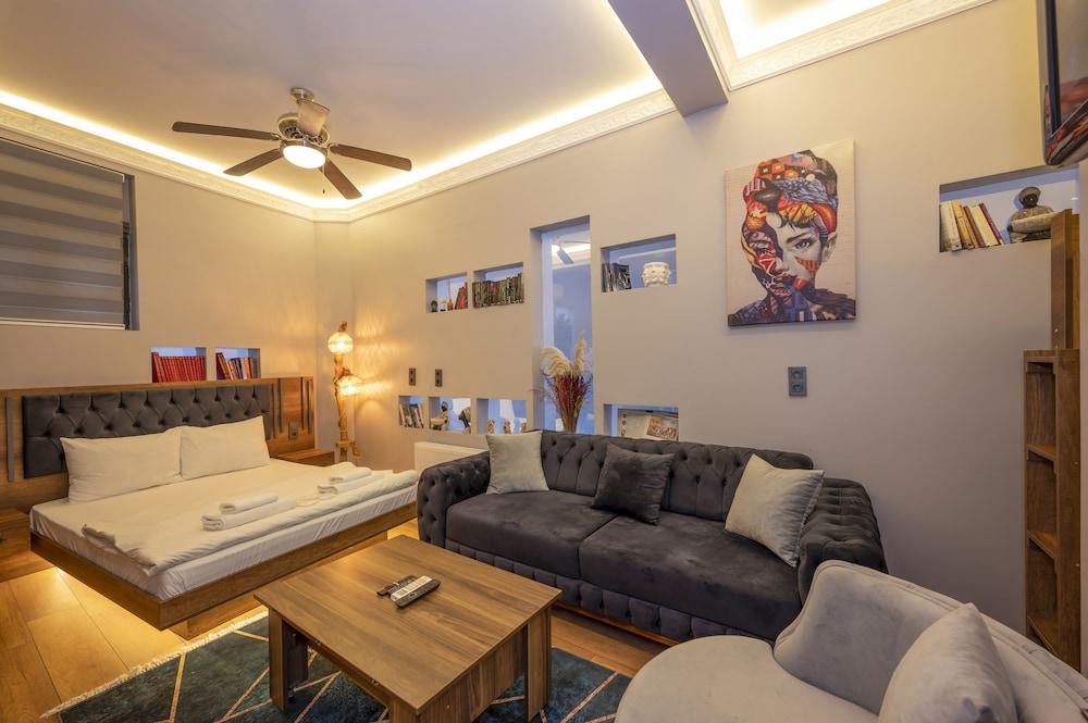 Dorne Suite Taksim Room Type - Design Studio Suite, Multiple Beds