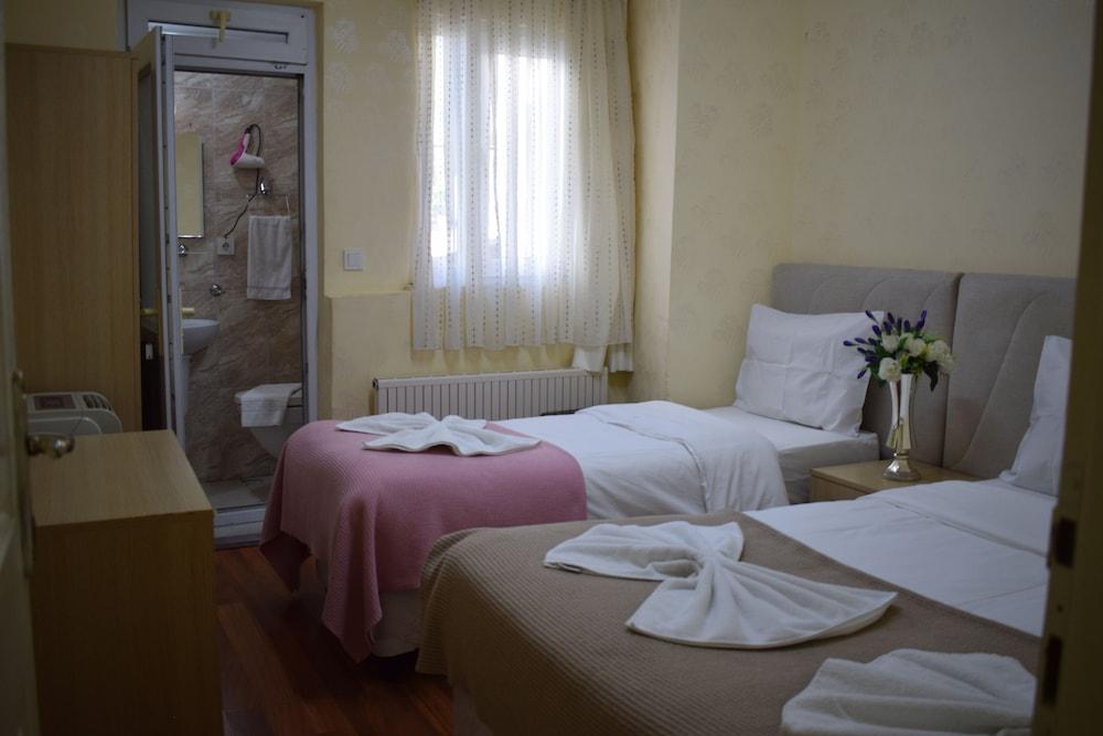 Sur Istanbul Hotel Room Type - Standard Triple Room, 1 Bedroom, City View
