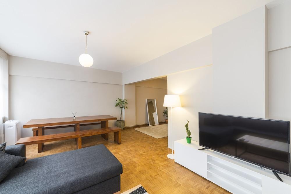 Brand New Family Flat - Tap to explore photos