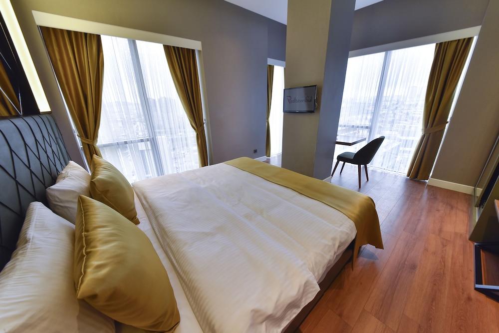 Atacity Hotel Room Type - Junior Suite