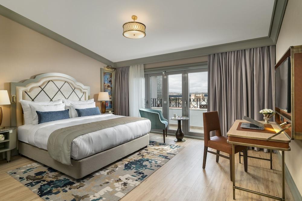 Millennium Istanbul Golden Horn Room Type - Deluxe Room, 1 King Bed, Sea View, Sea Facing