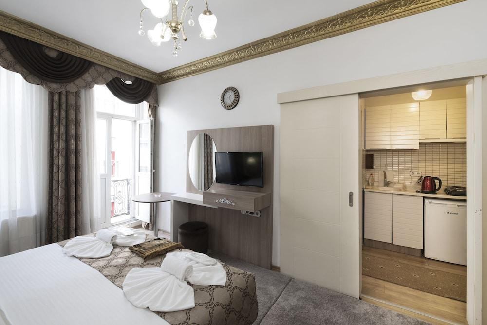 Punto Suite Room Type - Superior Room