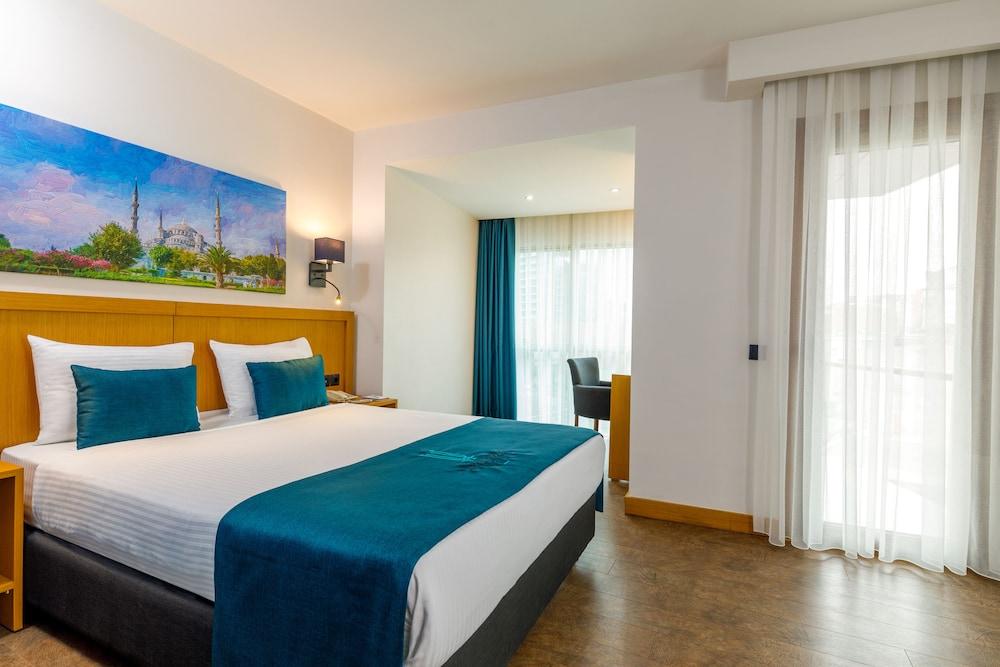 Urban Hotel Bomonti Room Type - Deluxe Double Room