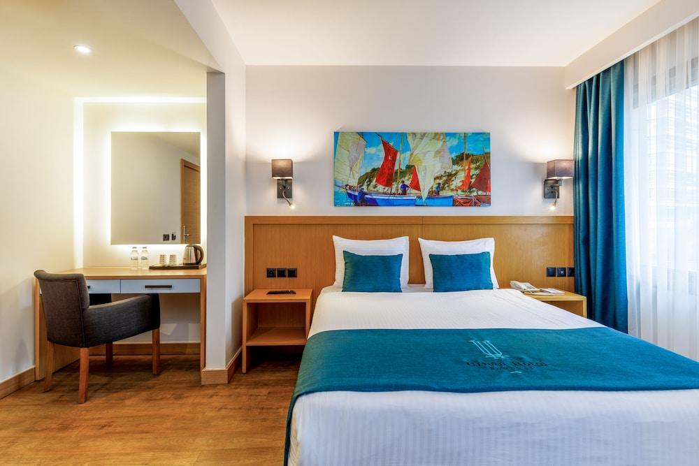 Urban Hotel Bomonti Room Type - Standard Double Room Urban Hotel Bomonti Room Type - Standard Double Room
