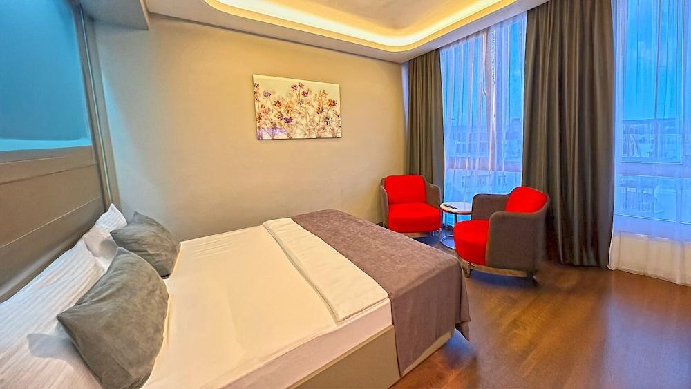 216 Eagle Palace Suite Room Type - Standard Room, 1 Double Bed