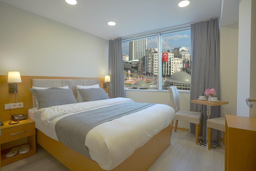 Kartal Palace Taksim Square Room Type - Economy Double Room, City View