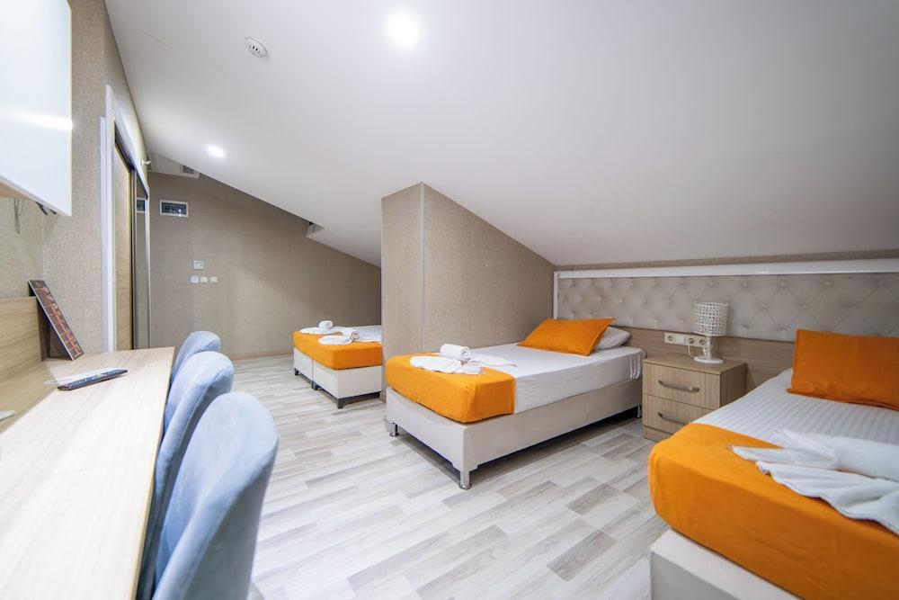 Mardy Hotel Room Type - Family Room