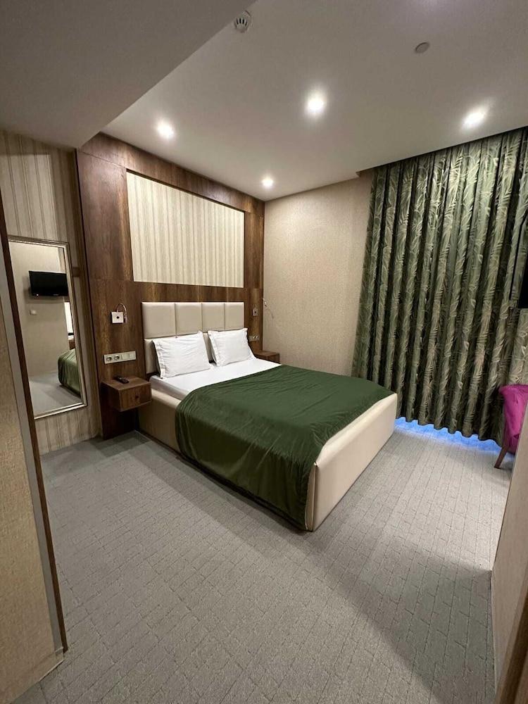 Mardy Hotel Room Type - Standard Double Room