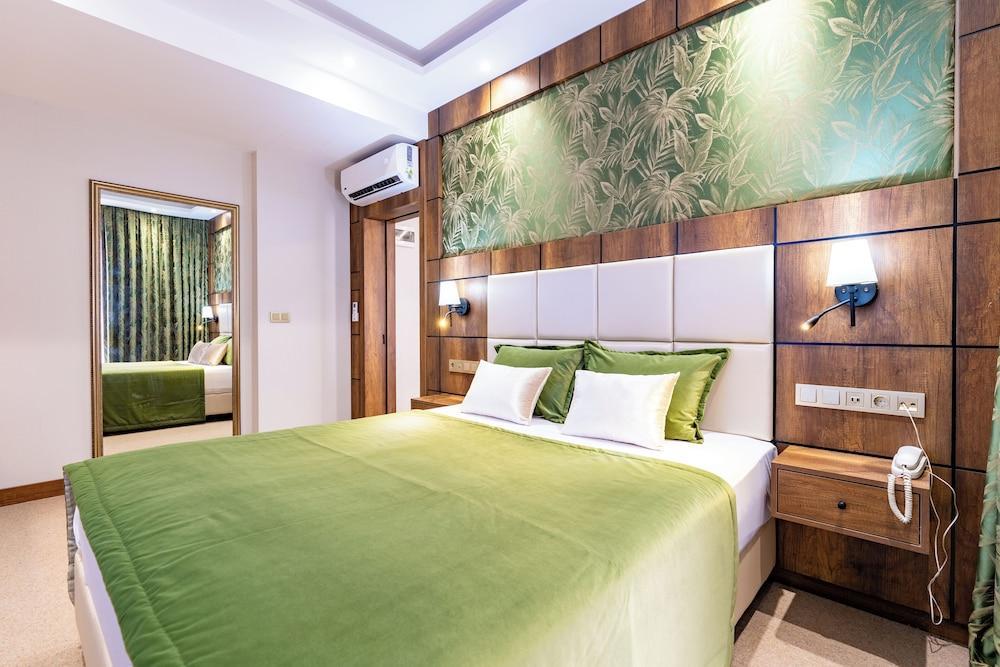 Mardy Hotel Room Type - Junior Suite
