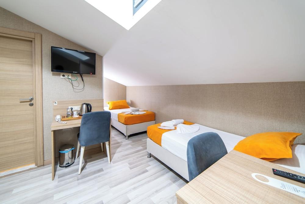 Mardy Hotel Room Type - Twin Room