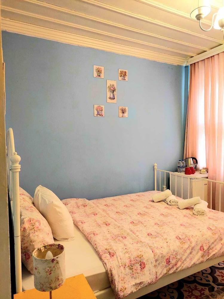 La Bella Hotel Room Type - Deluxe Room