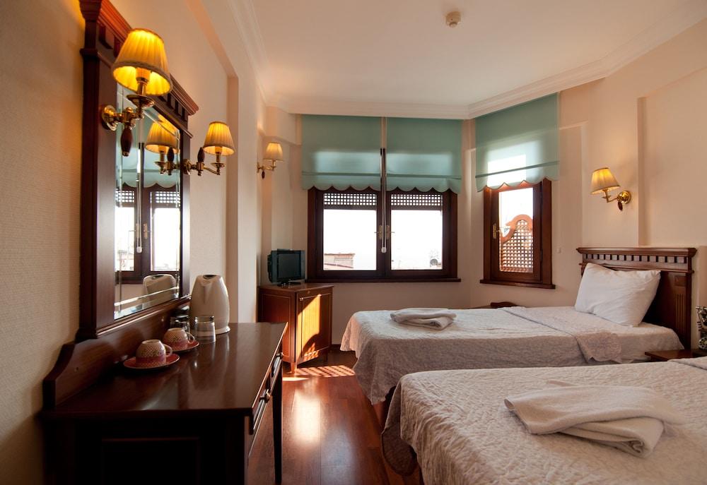 Emine Sultan Hotel Room Type - Twin Room