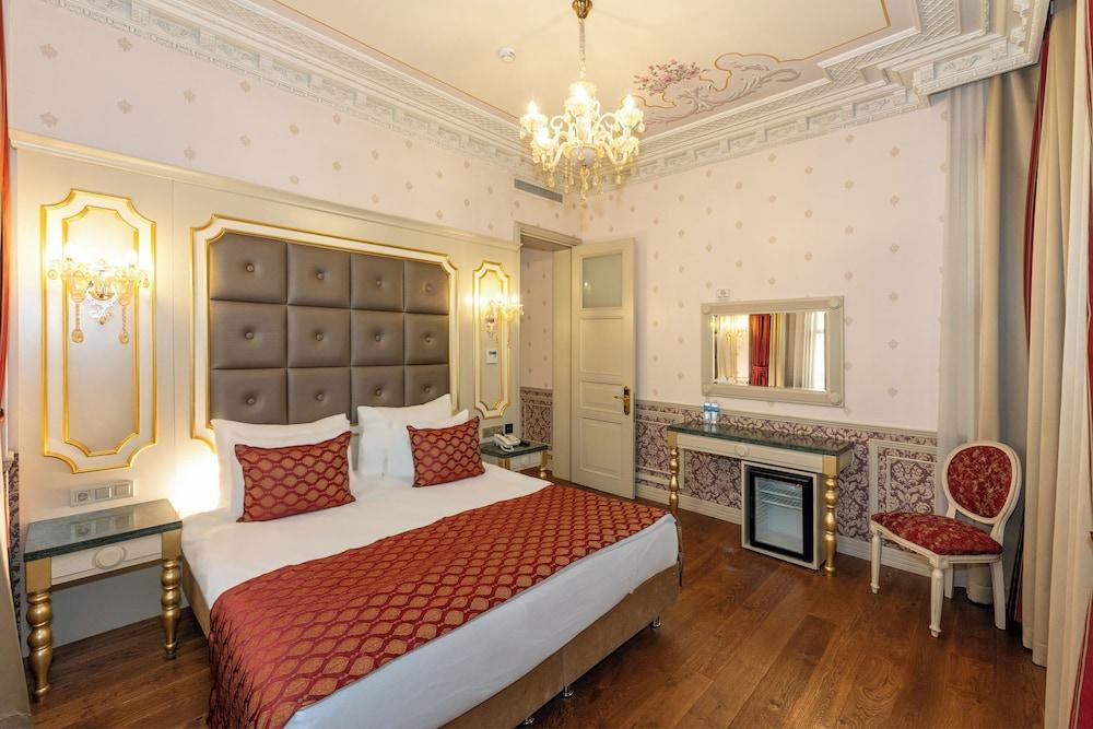 Meserret Palace Hotel Room Type - Exclusive Suite, Non Smoking, City View