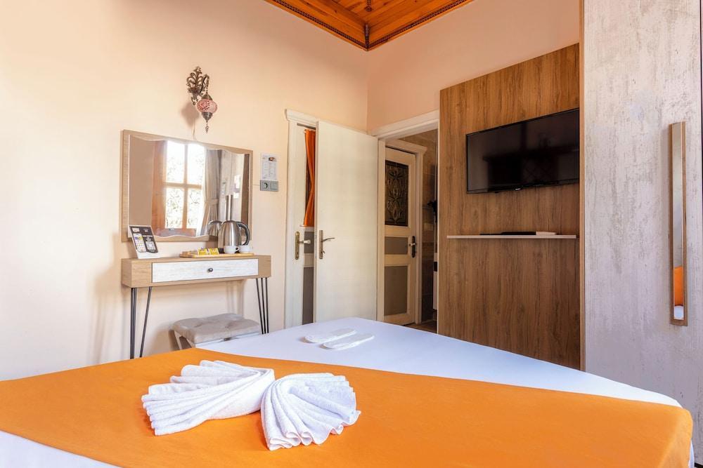 Astra Boutique Hotel Room Type - Standard Double Room
