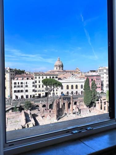 Superior Relais Temple View - Tap to explore photos