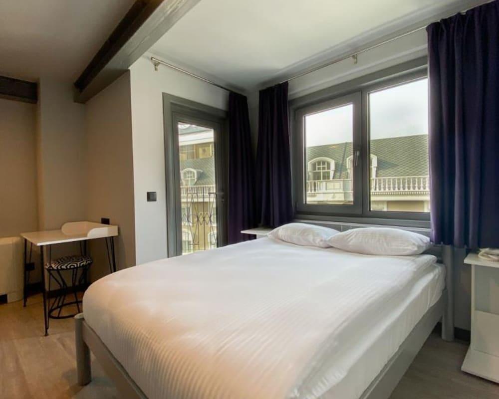 Eresin Hotels Express Room Type - Deluxe Room, Balcony