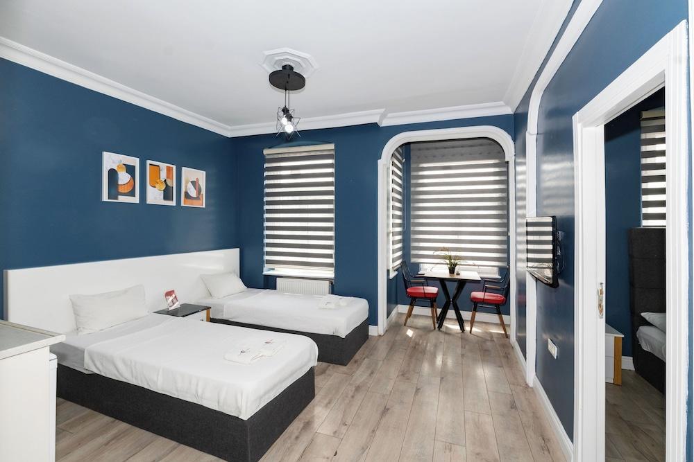 Taksim Trend Residence Room Type - N) CONNECTION ROOM