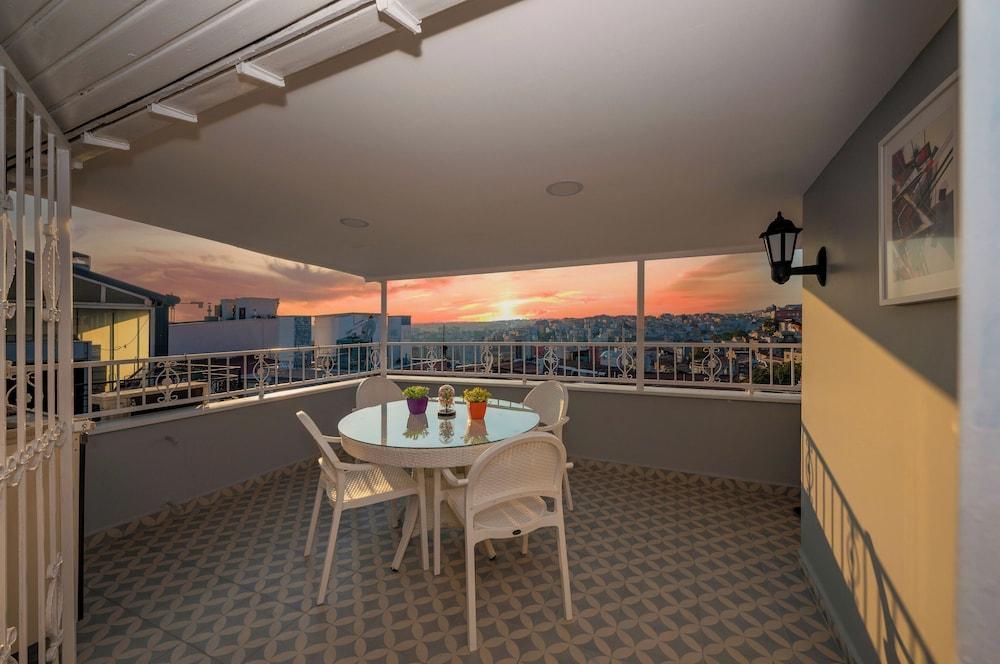 Taksim Trend Residence Room Type - L) Suite with City View Taksim Trend Residence Room Type - L) Suite with City View