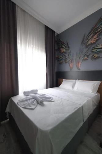 Victorious Hotel Room Type - Double Room