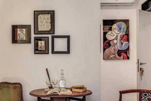 Approdo Ripetta - Tap to explore photos