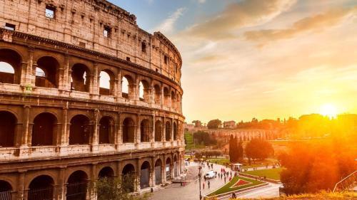 Roma Centrale Fidelis - Tap to explore photos