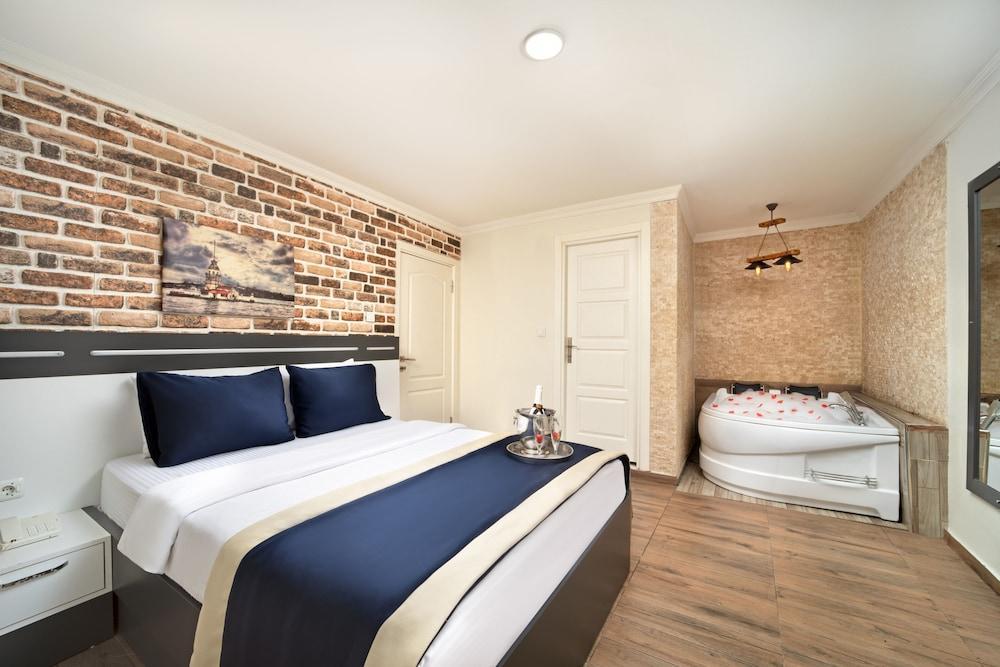 Istanbul Hotel & Suites Room Type - Deluxe Studio Suite