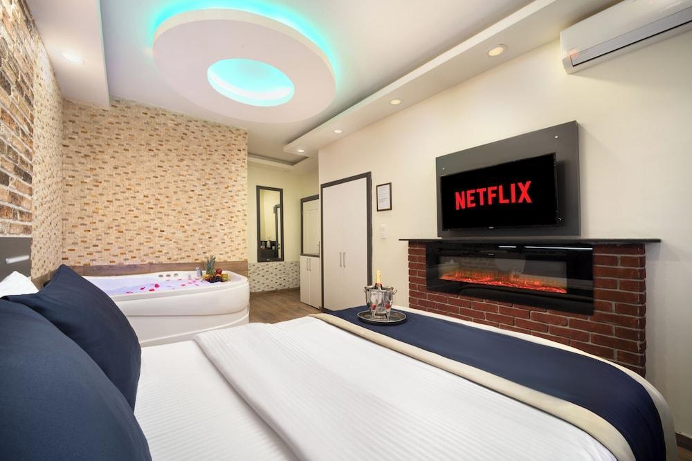 Istanbul Hotel & Suites Room Type - Luxury Studio Suite