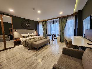 Taksim Landhouse Hotel 1 Min to Taksim Square - Tap to explore photos