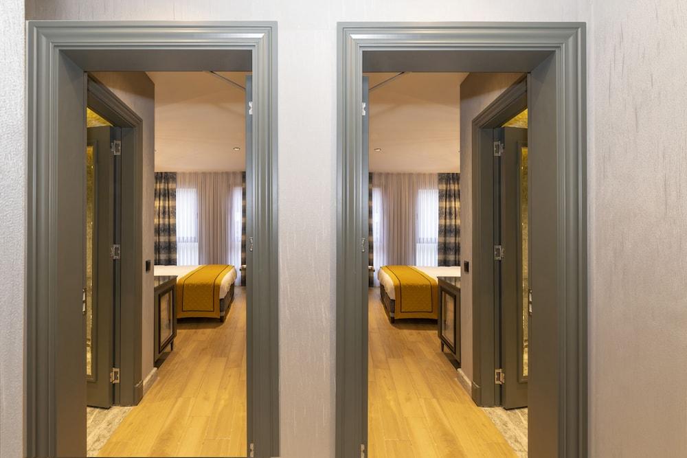 Peri Hotel Taksim Room Type - Family Quadruple Room, 2 Bedrooms, Non Smoking, 2 Bathrooms