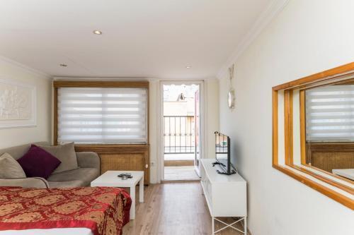 Taxim Elegance Suites Room Type - Deluxe Double Room