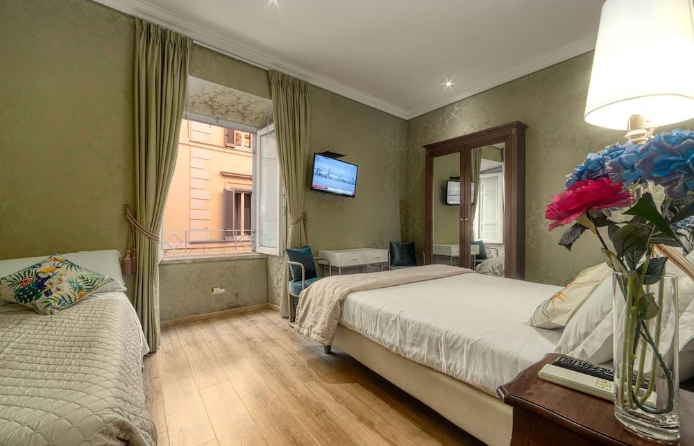 Bq House Trevi Luxury Rooms Room Type - Quadruple Room