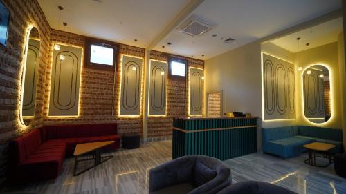 Grand Sirkeci Hotel - Tap to explore photos