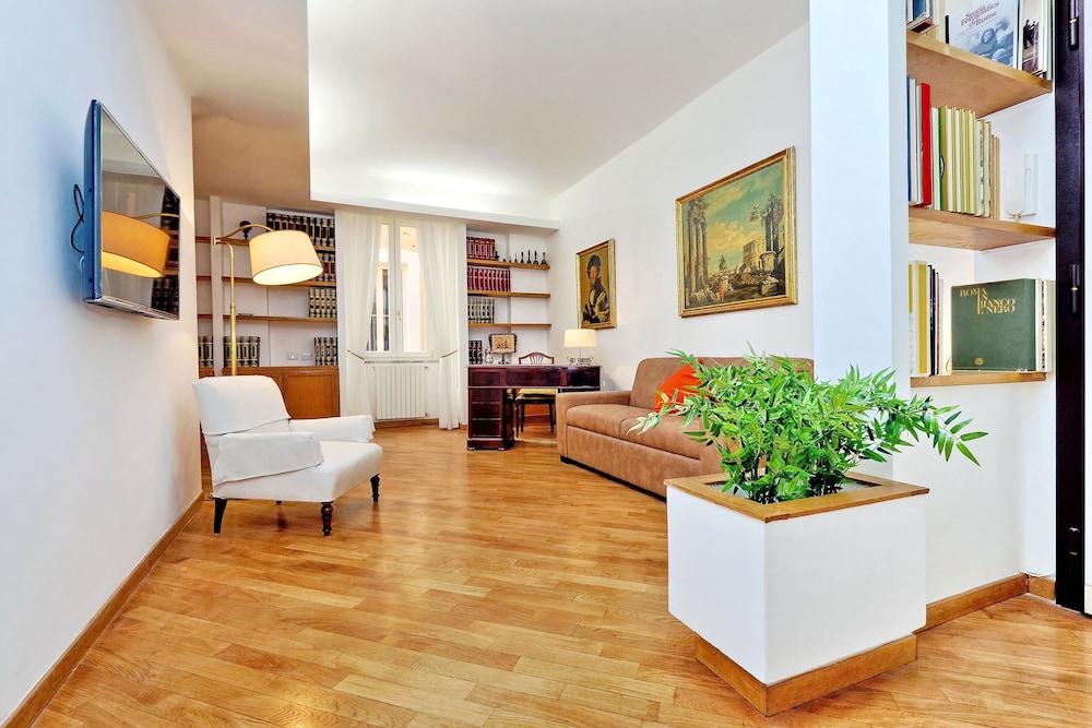 Casa Navona - My Extra Home