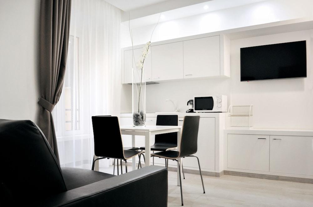 LHP Suite Termini Room Type - Classic Apartment LHP Suite Termini Room Type - Classic Apartment