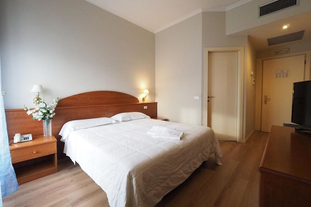Hotel Laura Room Type - Double Room