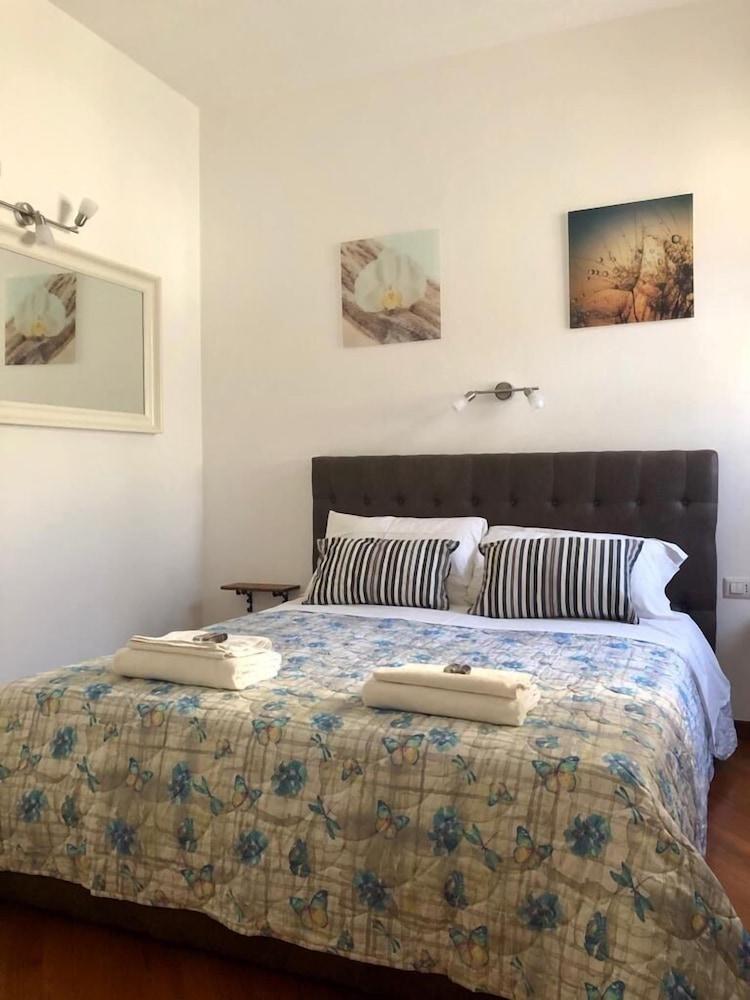 Rihanna Sweet Apartment - Tap to explore photos