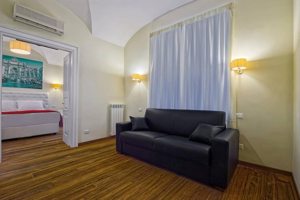 Star Vatican Rooms Room Type - Junior Suite