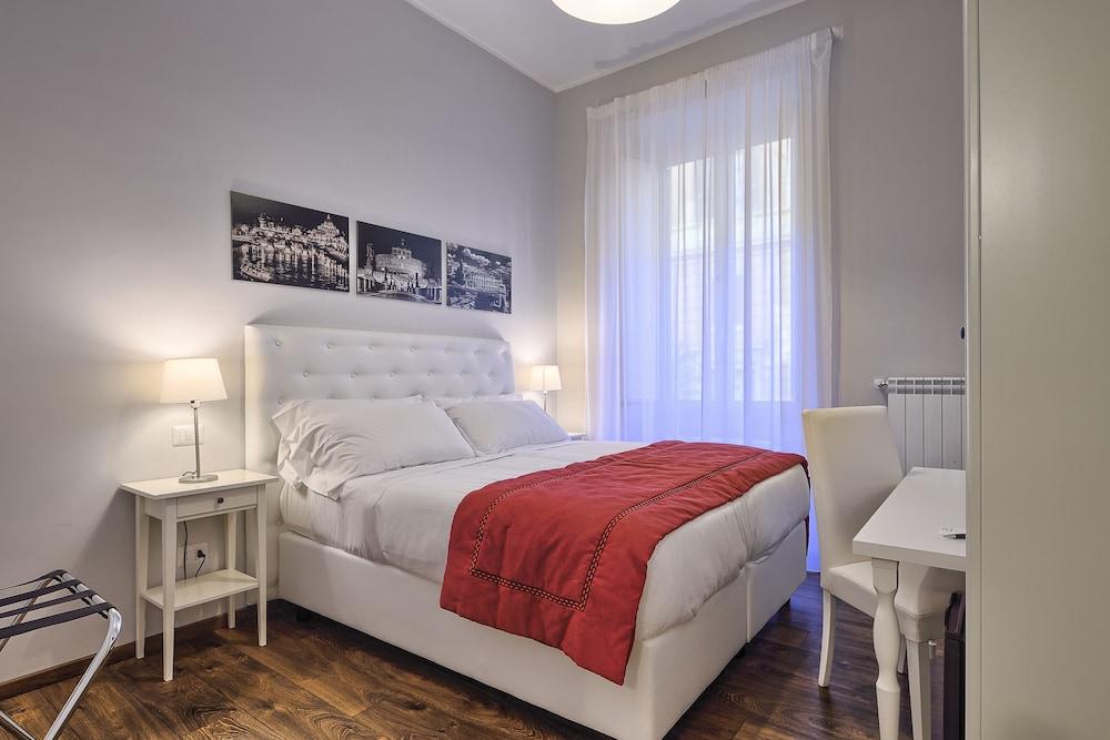 Star Vatican Rooms