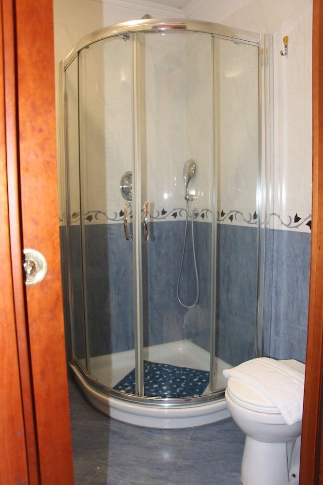 Guest House Galaxy Room Type - Double Room Guest House Galaxy Room Type - Double Room